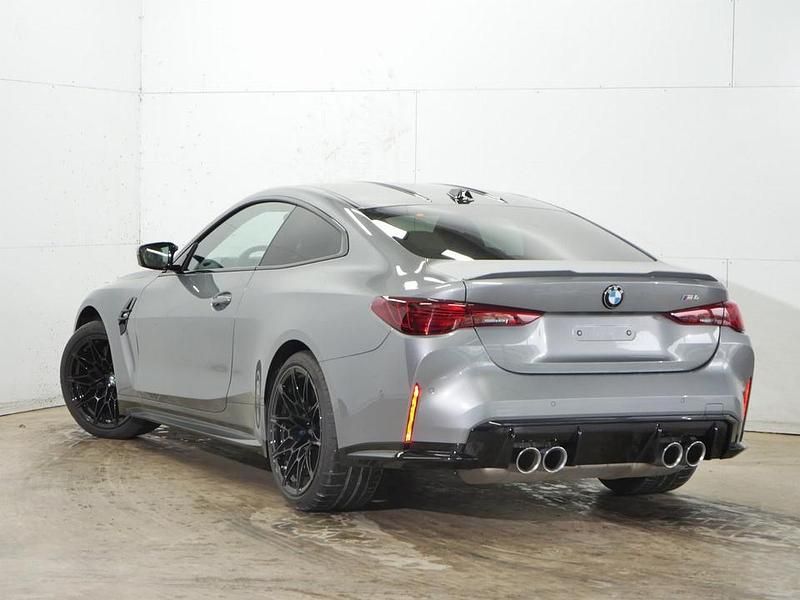 Używany BMW M4 Shadowline 480 KM (353 kW) 2025 Szary Coupe