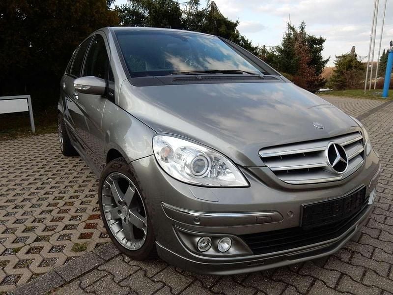 Gebraucht Mercedes E200 193 PS (141 kW) 2005 Kombi