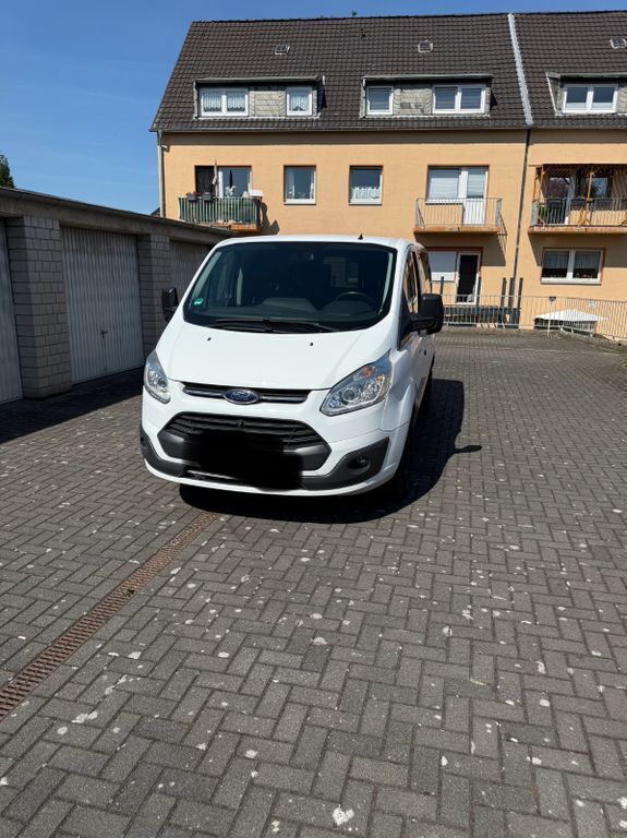 Weiß Gebraucht 2016 Ford Transit Custom Van / Kleinbus | 19.499 € (Teuer) - Bild 1/4