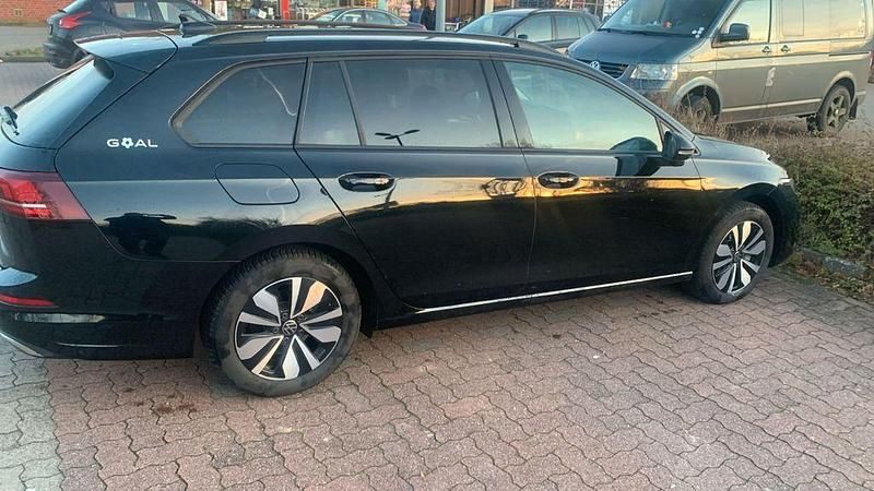 Gebraucht VW Golf VIII Goal 116 PS (85 kW) 2024 Schwarz Kombi