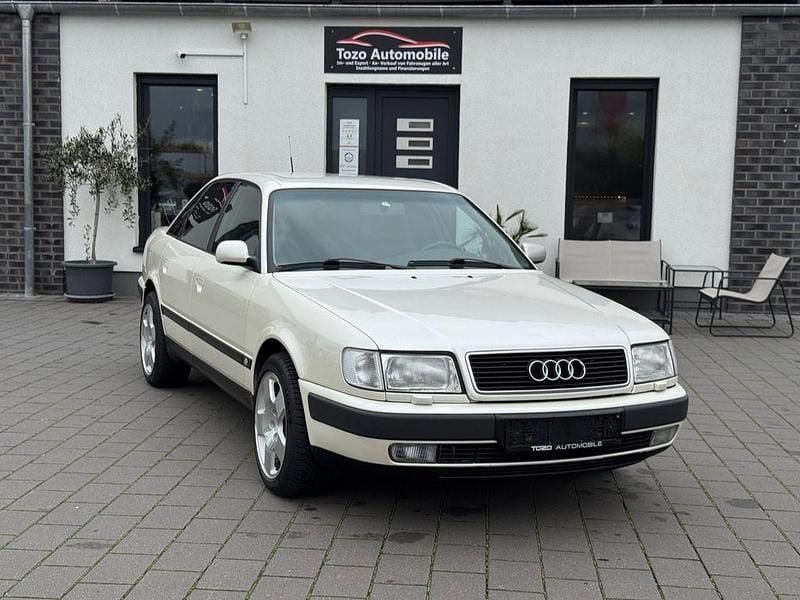Weiß Gebraucht 1994 Audi 100 Sport Limousine | 9.750 € - Bild 1/4