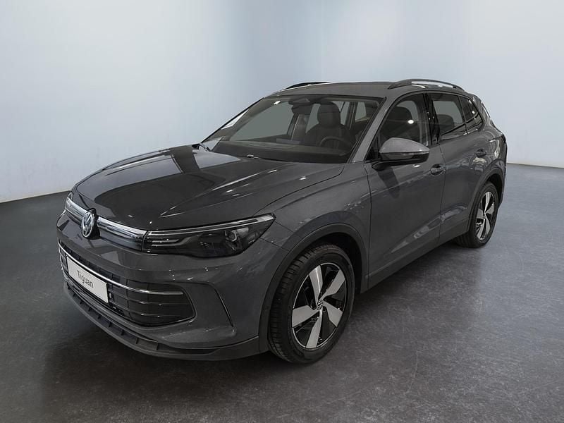 Neu VW Tiguan Pro 150 PS (110 kW) 2026 B0  dolphin grey met. SUV