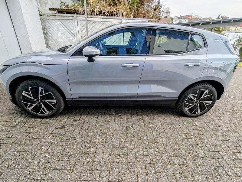 Gebraucht Volvo EX30 Core 200 kW (272 PS) 2024 Grau SUV