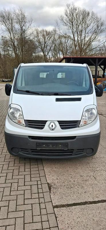 Gebraucht Renault Trafic 115 PS (84 kW) 2012 Weiß Van / Kleinbus