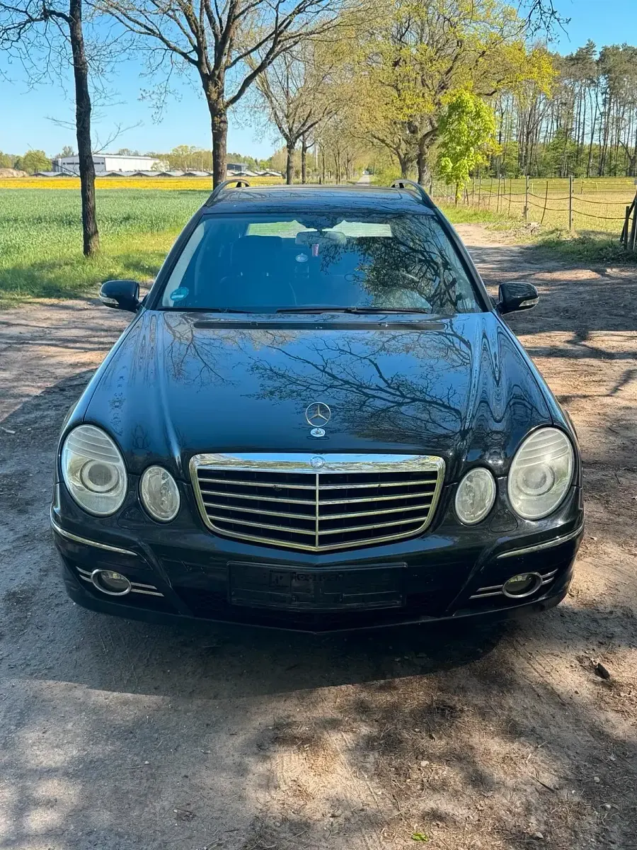 Gebraucht Mercedes E200 136 PS (100 kW) 2008 Schwarz Kombi