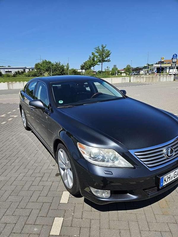 Gebraucht Lexus LS460 367 PS (269 kW) 2010 Limousine