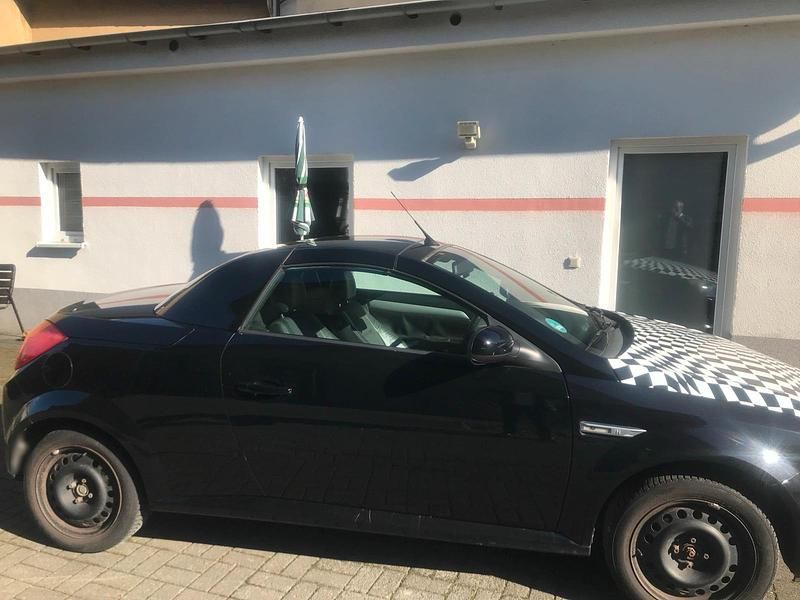 Gebraucht Opel Tigra 125 PS (91 kW) 2005 Schwarz Cabrio