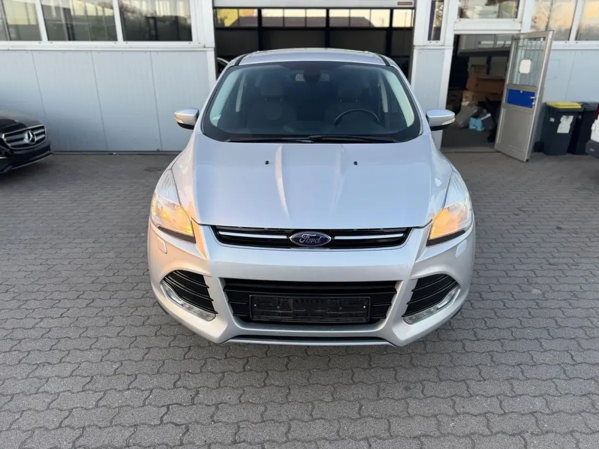 Używany Ford Kuga Titanium 140 KM (102 kW) 2014 SUV