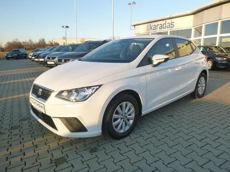 Weiß Gebraucht 2020 Seat Ibiza Style Limousine | 13.600 € (Etwas zu teuer) - Bild 1/4