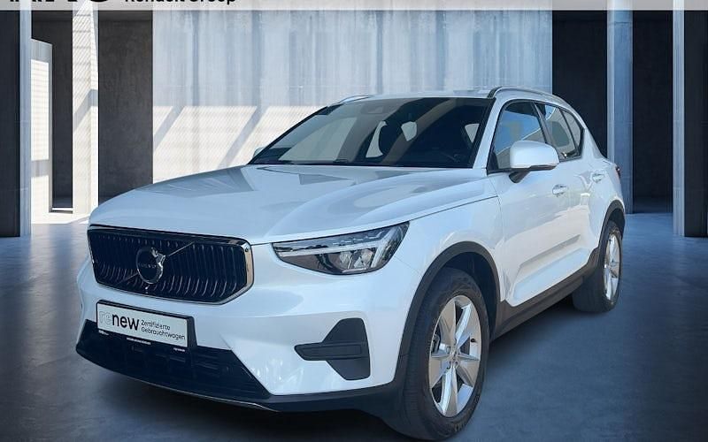 Gebraucht Volvo XC40 Core 130 PS (95 kW) 2024 Crystal white / metallic SUV