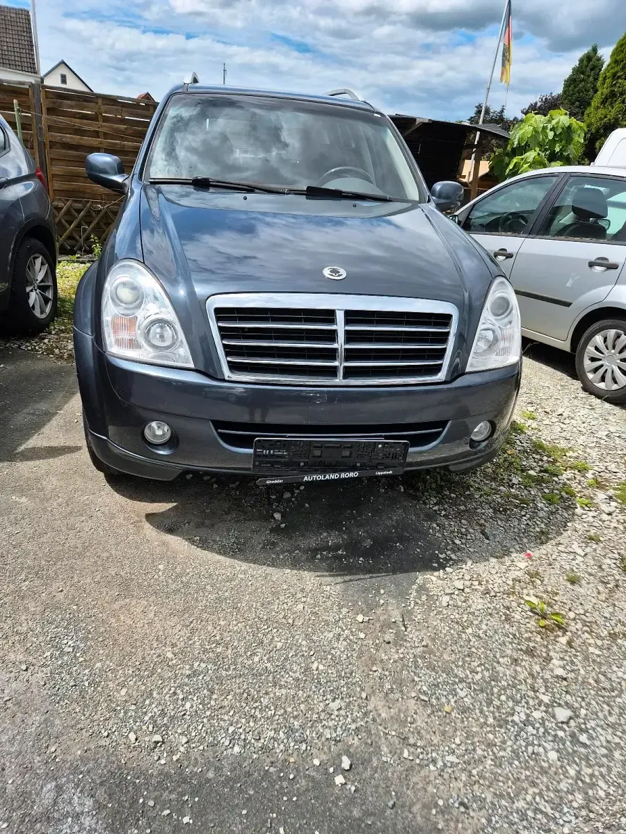 Gebraucht SsangYong Rexton 163 PS (119 kW) 2006 Grau SUV