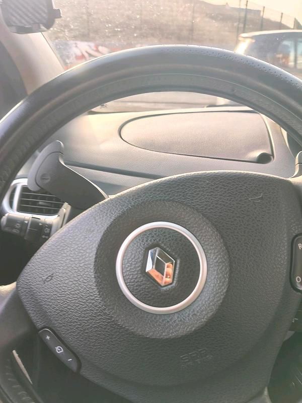 Second-hand Renault Modus 75 CP (55 kW) 2008 Albastru Monovolum