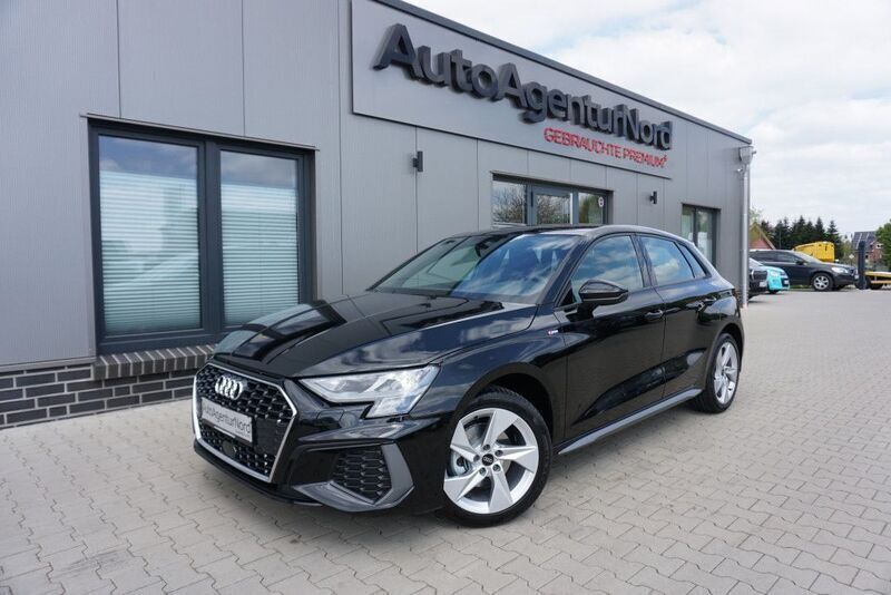 Mythosschwarz metallic Gebraucht 2022 Audi A3 S-Line Kleinwagen | 29.450 € (Guter Preis) - Bild 1/4