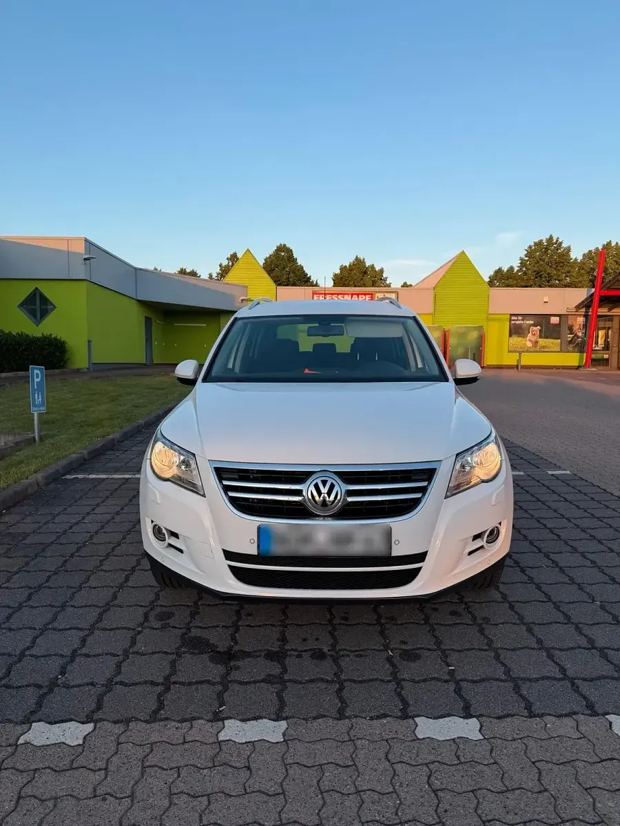 Gebraucht VW Tiguan 140 PS (102 kW) 2011 Weiß SUV