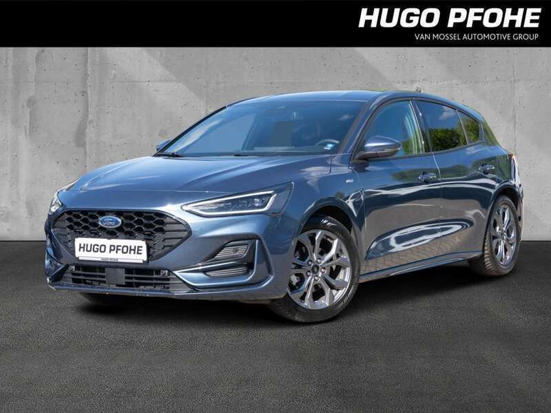 Chrome blue (blau metallic) Gebraucht 2024 Ford Focus ST-Line X Limousine | 25.850 € (Guter Preis) - Bild 1/2