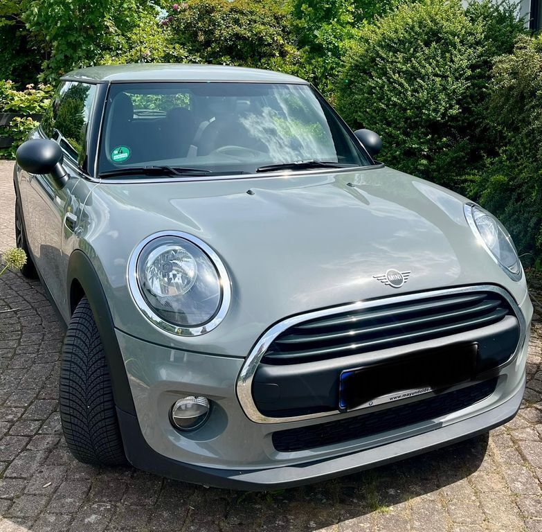 Grau Gebraucht 2018 Mini ONE Kleinwagen | 14.599 € (Guter Preis) - Bild 1/4