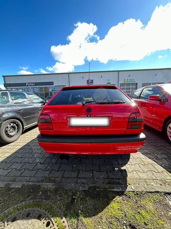 Gebraucht VW Polo 160 PS (117 kW) 1992 Rot Coupé