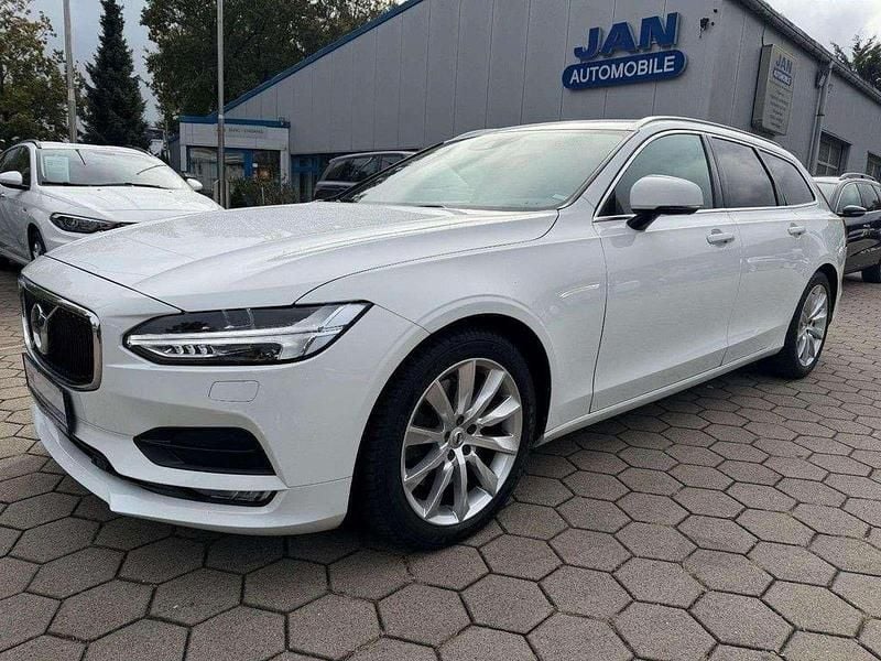 Gebraucht Volvo V90 Momentum 235 PS (172 kW) 2017 Weiss Kombi