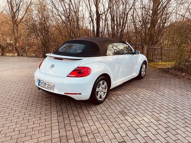 Gebraucht VW Beetle Allstar 105 PS (77 kW) 2016 Weiß Kleinwagen