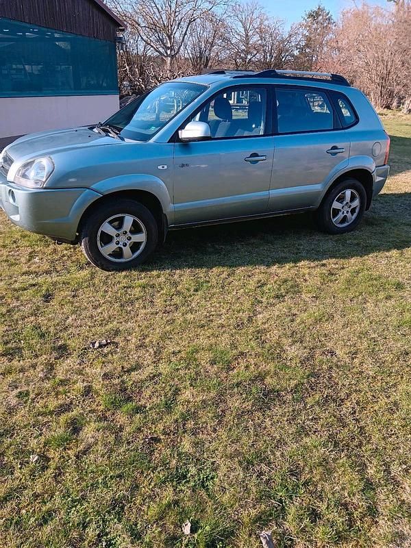 Gebraucht Hyundai Tucson 140 PS (102 kW) 2005 Grau SUV