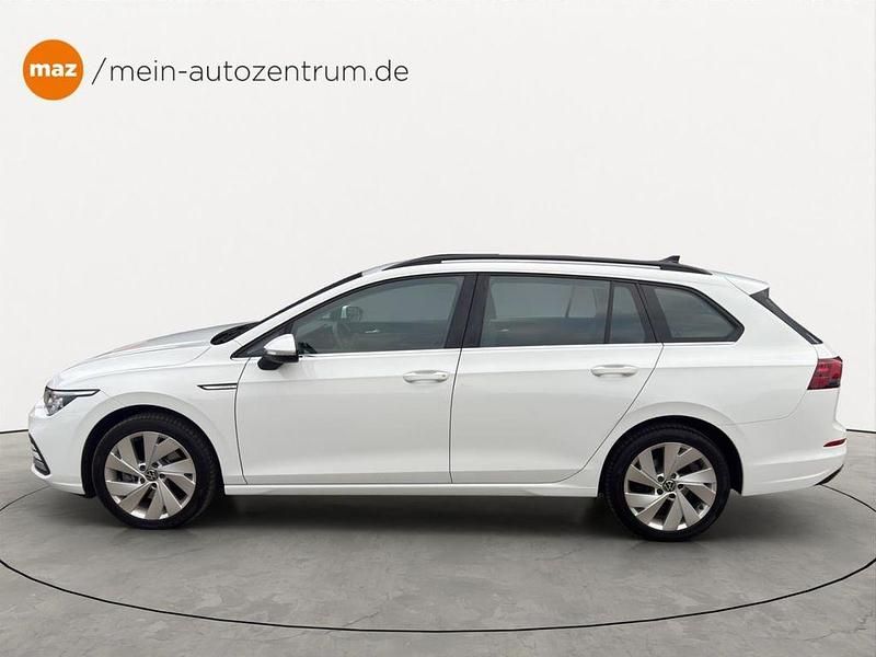 Gebraucht VW Golf VIII Style 150 PS (110 kW) 2022 Pure white Kombi