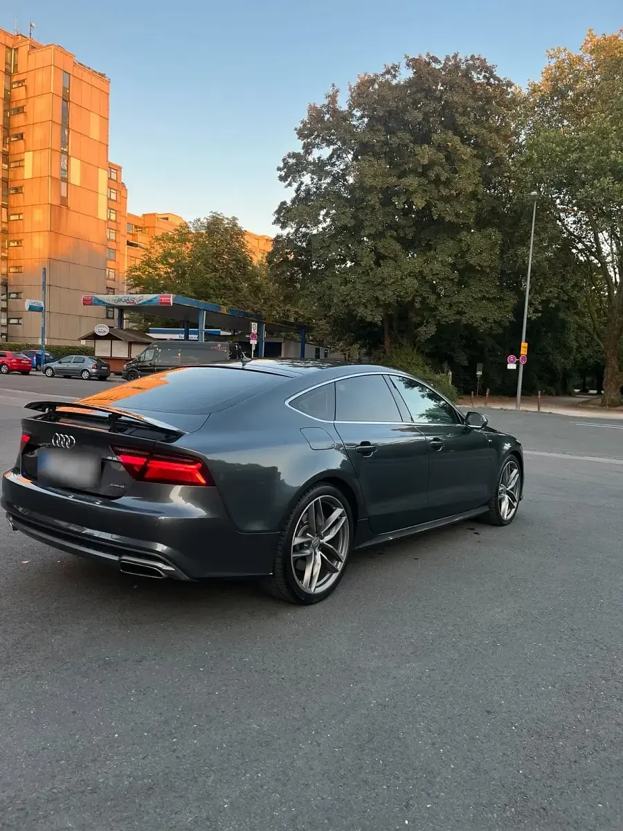 Gebraucht Audi A7 S-Line 320 PS (235 kW) 2015 Grau Kleinwagen