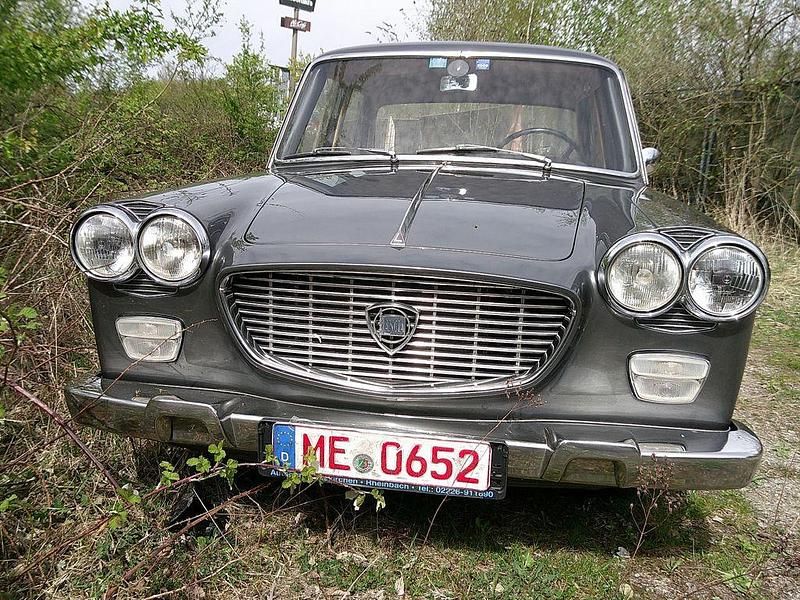 Usata Lancia Flavia 77 CV (56 kW) 1963 Grigio Berlina