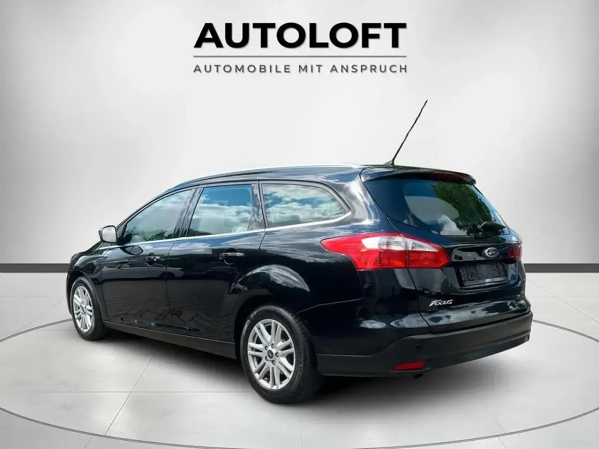 Używany Ford Focus Titanium 125 KM (91 kW) 2014 Czarny Kombi