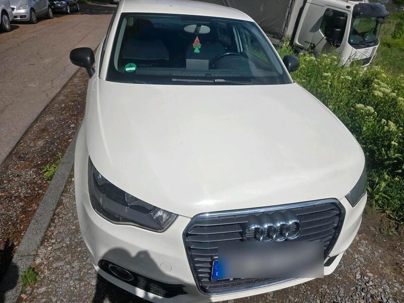 Weiß Gebraucht 2014 Audi A1 Kleinwagen | 8.200 € - Bild 1/4