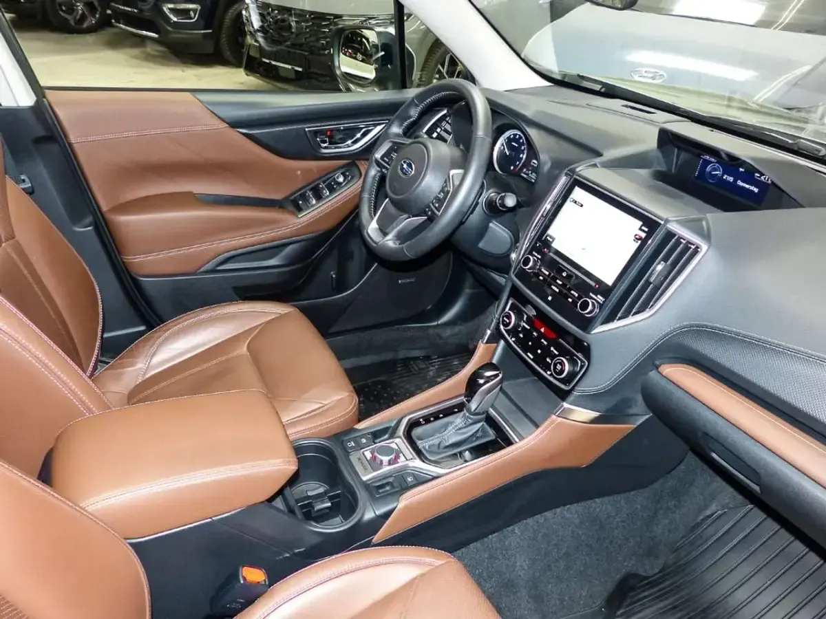 Gebraucht Subaru Forester Platinum 150 PS (110 kW) 2020 Jasper green (m) SUV