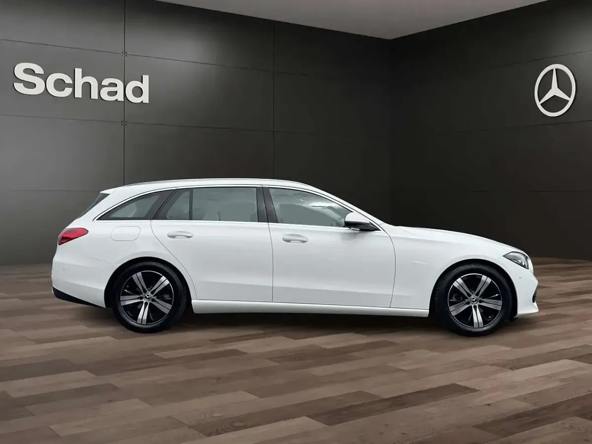 Gebraucht Mercedes C180 Avantgarde 170 PS (125 kW) 2025 Unilack polarweiß Kombi