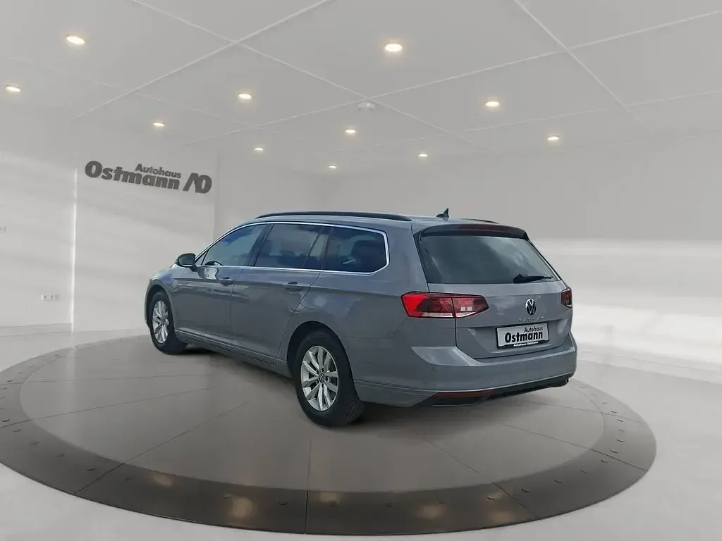 Gebraucht VW Passat Business 150 PS (110 kW) 2023 Mondsteingrau Kombi