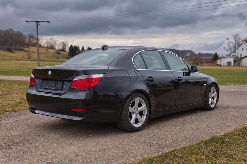 Gebraucht BMW 523 177 PS (130 kW) 2007 Schwarz Limousine