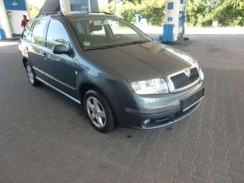 Gebraucht Skoda Fabia Ambiente 75 PS (55 kW) 2004 Blau Kleinwagen