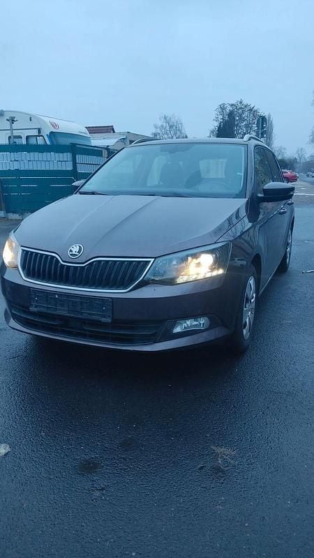 Gebraucht Skoda Fabia Style 90 PS (66 kW) 2015 Braun Kleinwagen