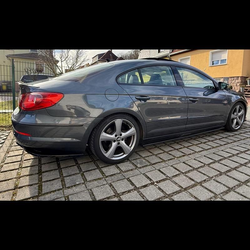 Gebraucht VW Passat 200 PS (147 kW) 2009 Grau Coupé