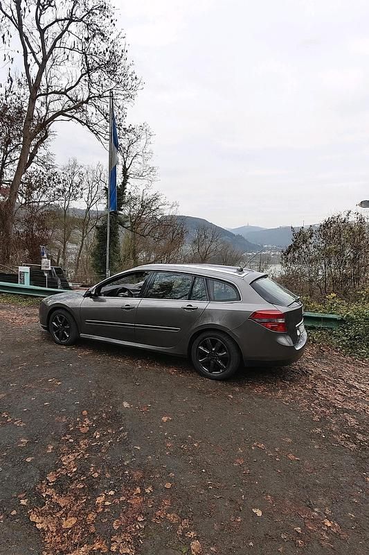 Gebraucht Renault Laguna III 110 PS (80 kW) 2009 Andere farben Kombi