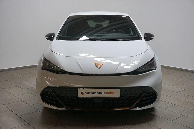 Gebraucht Cupra Born e-Boost 169 kW (231 PS) 2023 Eisweiã Kleinwagen
