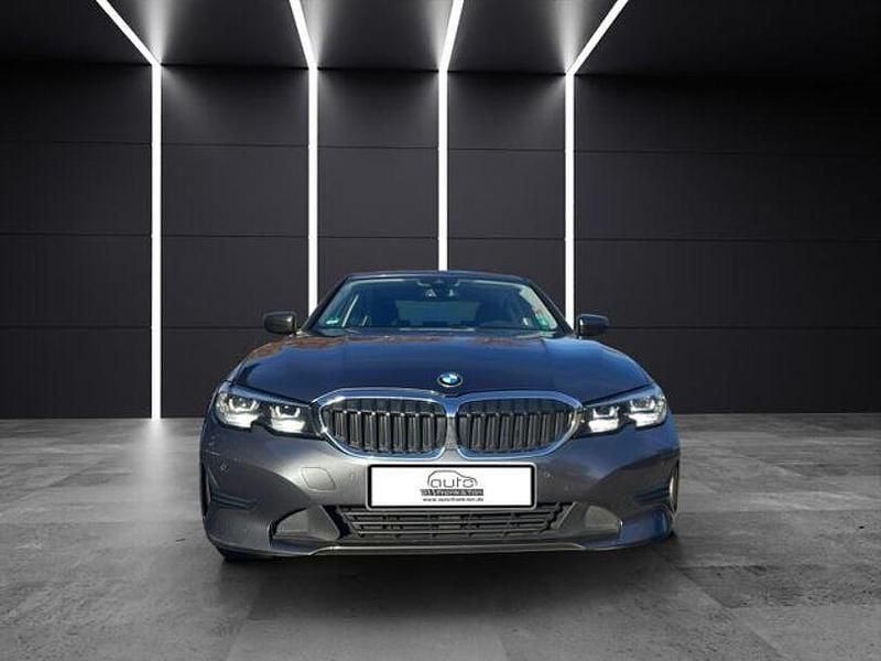 Gebraucht BMW 330e Advantage 252 PS (185 kW) 2020 Grau Limousine