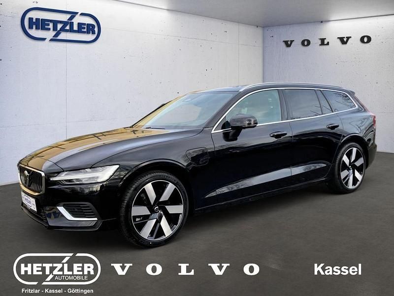 Onyx black / metallic Gebraucht 2025 Volvo V60 Plus Kombi | 49.850 € (Teuer) - Bild 1/4
