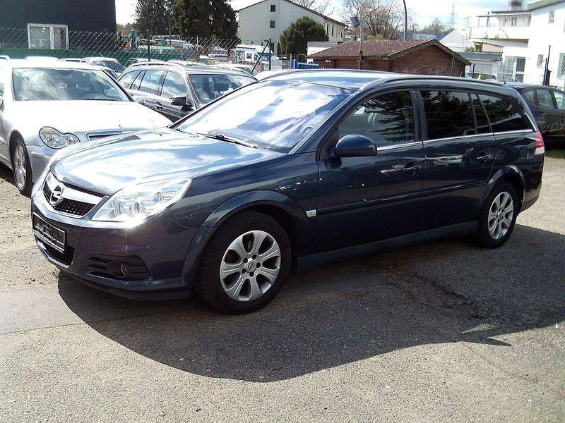 Gebraucht Opel Vectra Edition+ 140 PS (102 kW) 2008 Kombi