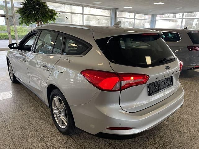 Gebraucht Ford Focus Cool & Connect 120 PS (88 kW) 2021 Silber, metallic Kombi