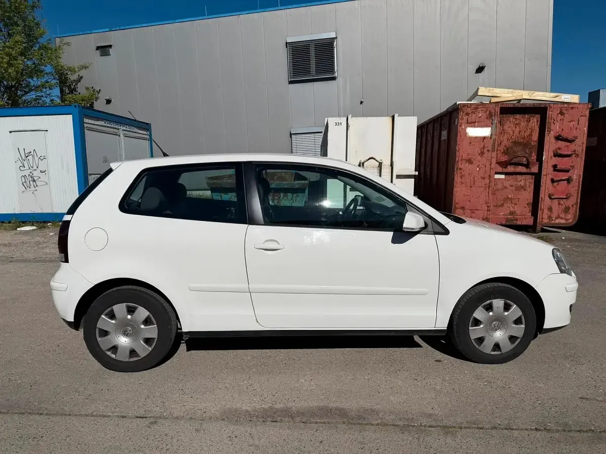 Gebraucht VW Polo 64 PS (47 kW) 2006 Weiß Kleinwagen