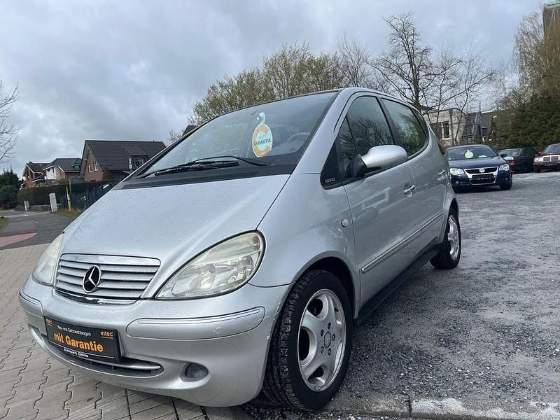 Gebraucht Mercedes A160 Elegance 102 PS (75 kW) 2001 Silber Van / Kleinbus