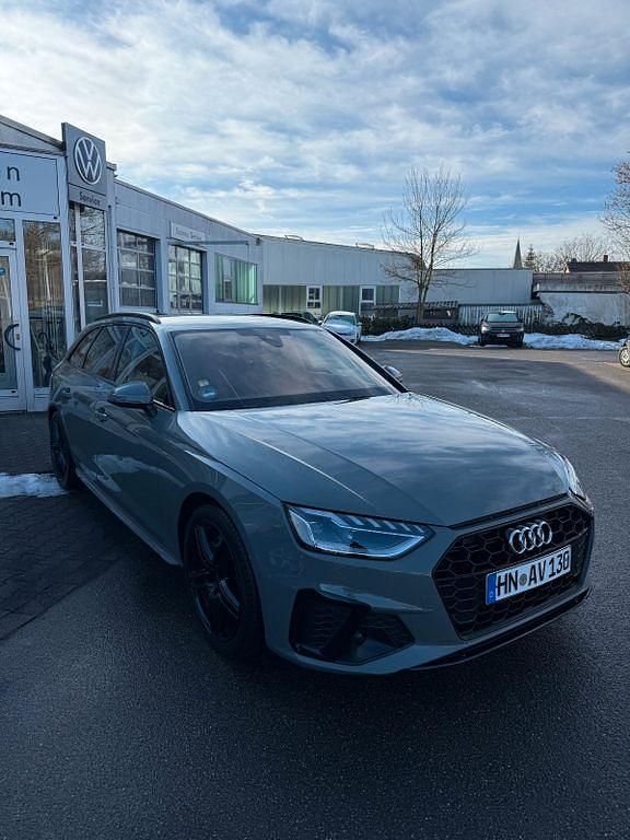 Gebraucht Audi A4 S-Line 190 PS (139 kW) 2025 Quantumgrau Kombi