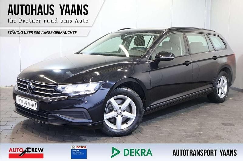 Deep black perleffekt Gebraucht 2022 VW Passat Kombi | 18.489 € (Superpreis) - Bild 1/4