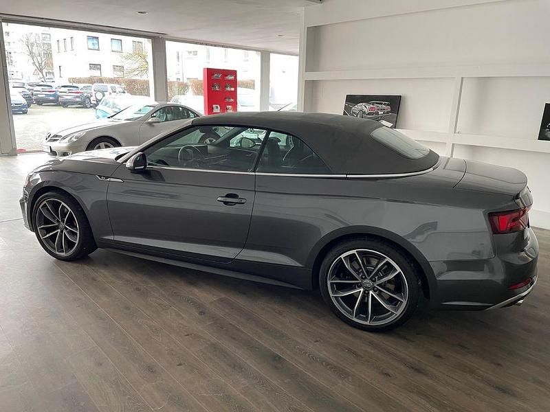 Gebraucht Audi S5 Cabriolet Sport 354 PS (260 kW) 2018 Grau Cabrio