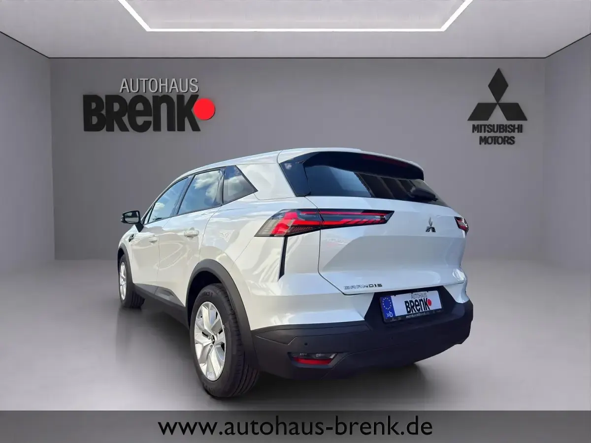 Neu Mitsubishi Grandis Diamant Edition 141 PS (103 kW) 2026 Weiss SUV