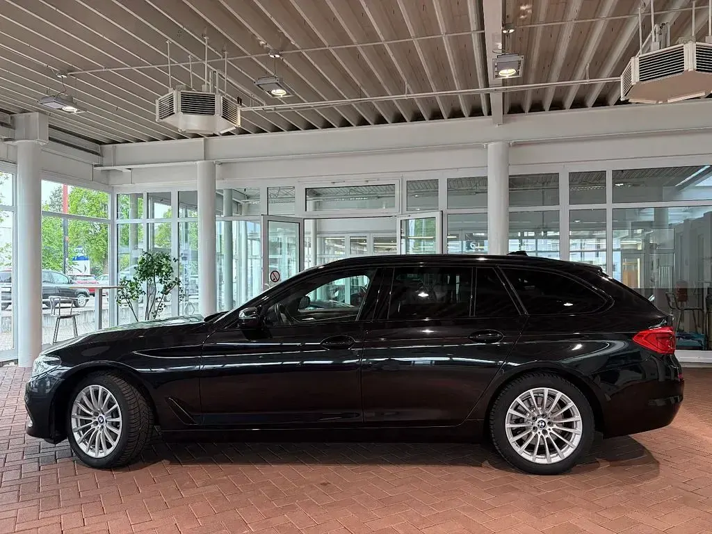 Gebraucht BMW 520 Performance 190 PS (139 kW) 2020 Schwarz Kombi