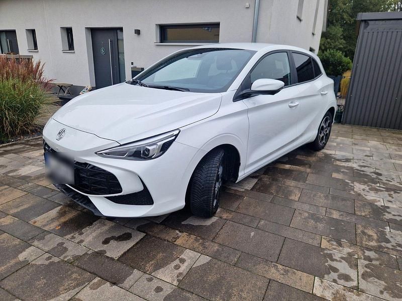 Weiß Gebraucht 2024 MG MG3 Luxury Kleinwagen | 18.490 € (Guter Preis) - Bild 1/4